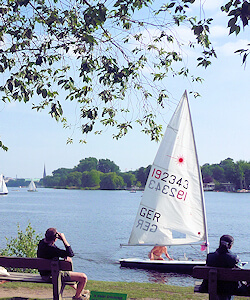 Erholung an Hamburgs Alster